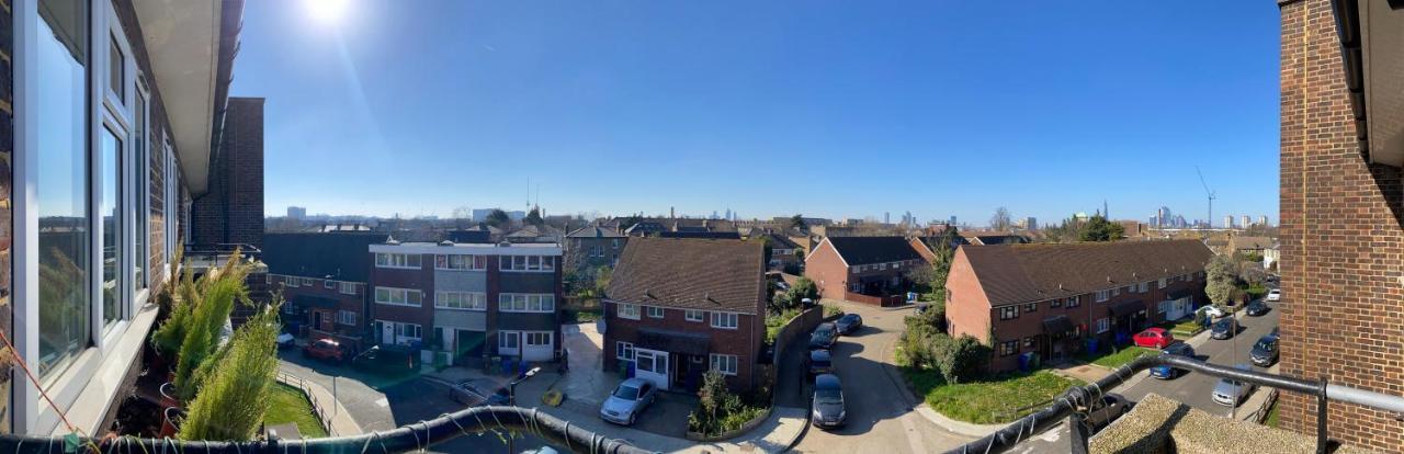 Bright, Spacious, Modern Interior Decor 2 Bedrooms Apartment With Amazing Views Londen Buitenkant foto