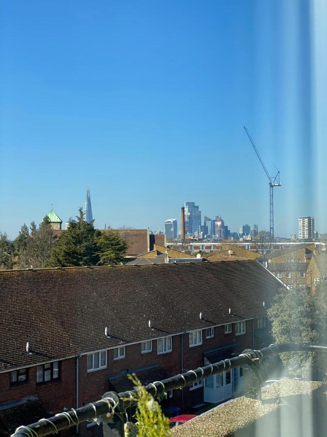 Bright, Spacious, Modern Interior Decor 2 Bedrooms Apartment With Amazing Views Londen Buitenkant foto