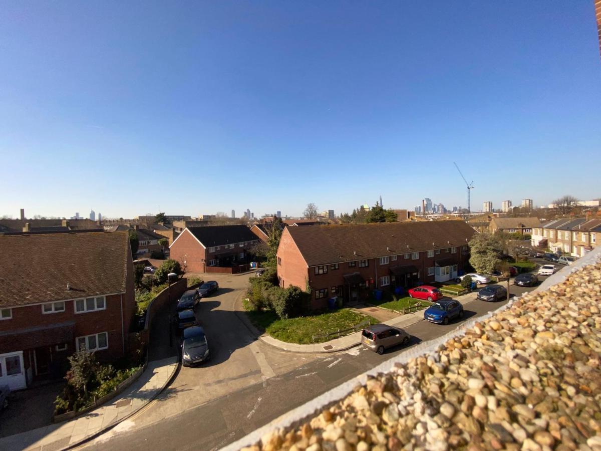 Bright, Spacious, Modern Interior Decor 2 Bedrooms Apartment With Amazing Views Londen Buitenkant foto